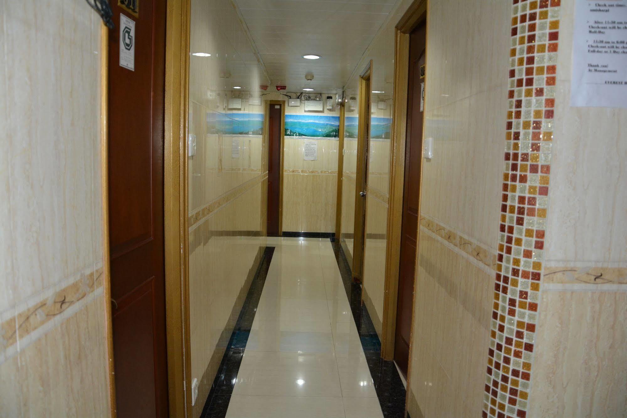 Everest Hostel Hong Kong Extérieur photo